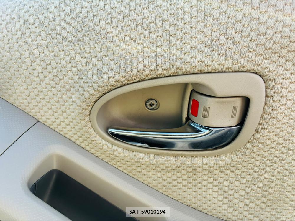 Toyota VITZ 2010-03 7860322-20
