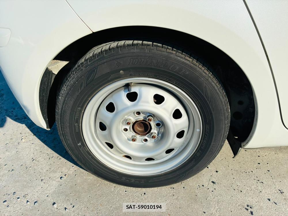 Toyota VITZ 2010-03 7860322-27
