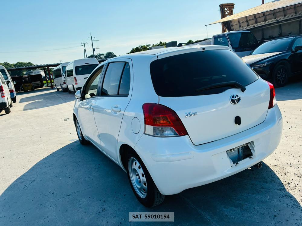 Toyota VITZ 2010-03 7860322-2