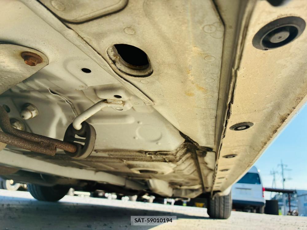 Toyota VITZ 2010-03 7860322-37