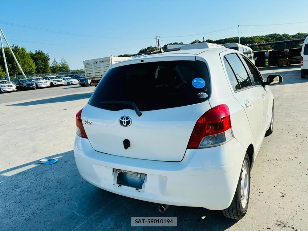 Toyota VITZ 2010-03 7860322-4