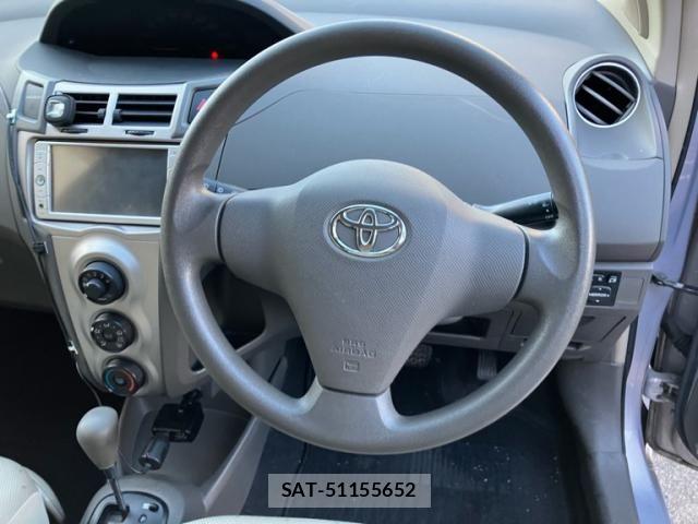 Toyota VITZ 2009-07 7981461-17