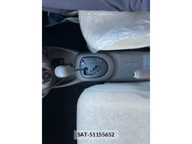 Toyota VITZ 2009-07 7981461-18