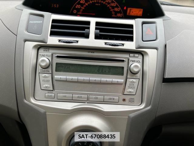Toyota VITZ 2010-01 7981458-25