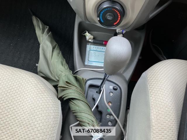 Toyota VITZ 2010-01 7981458-26