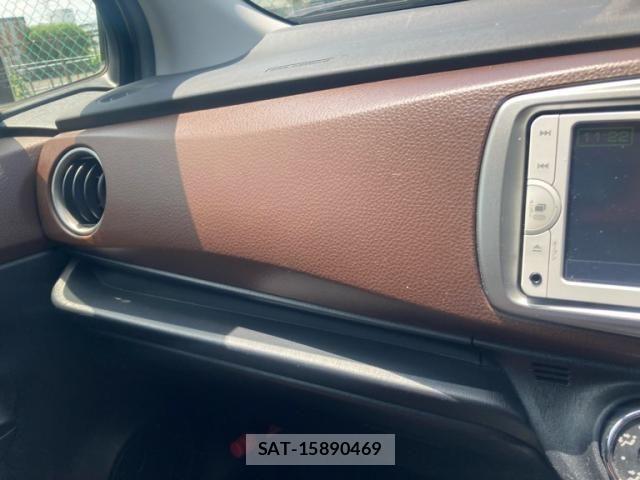 Toyota VITZ 2013-07 7981460-18
