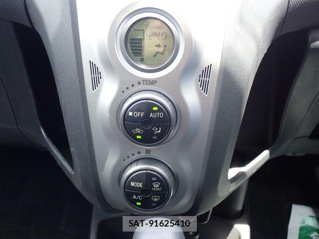 Toyota VITZ 2005-03 7981454-13