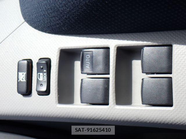 Toyota VITZ 2005-03 7981454-19