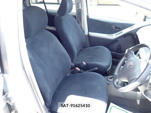 Toyota VITZ 2005-03 7981454-20
