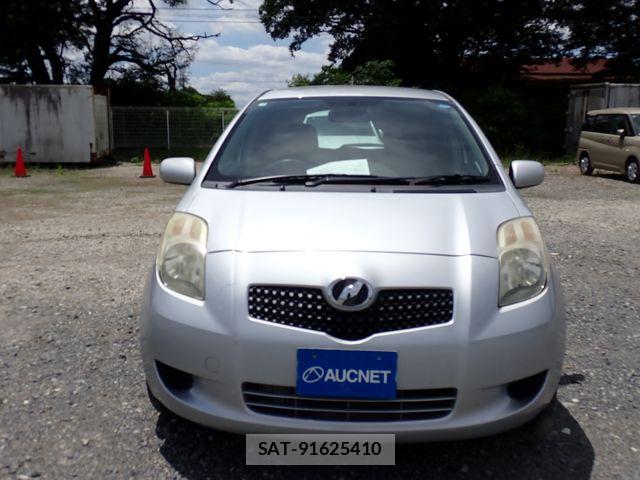 Toyota VITZ 2005-03 7981454-5