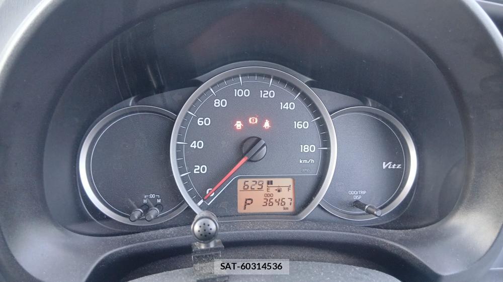 Toyota VITZ 2013-09 7610992-13