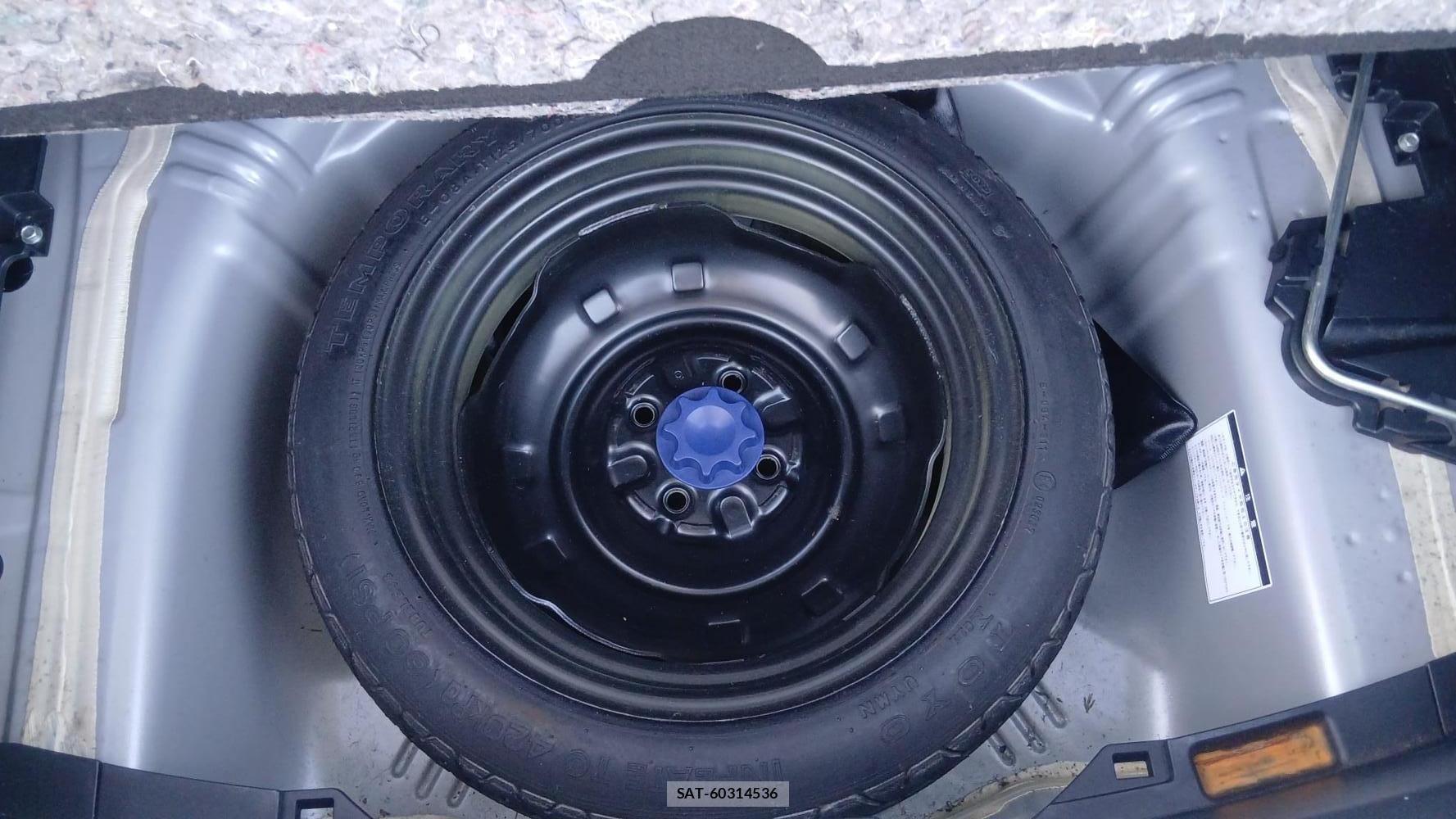 Toyota VITZ 2013-09 7610992-22
