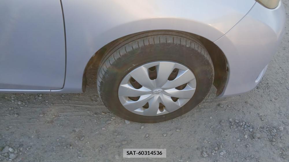Toyota VITZ 2013-09 7610992-26