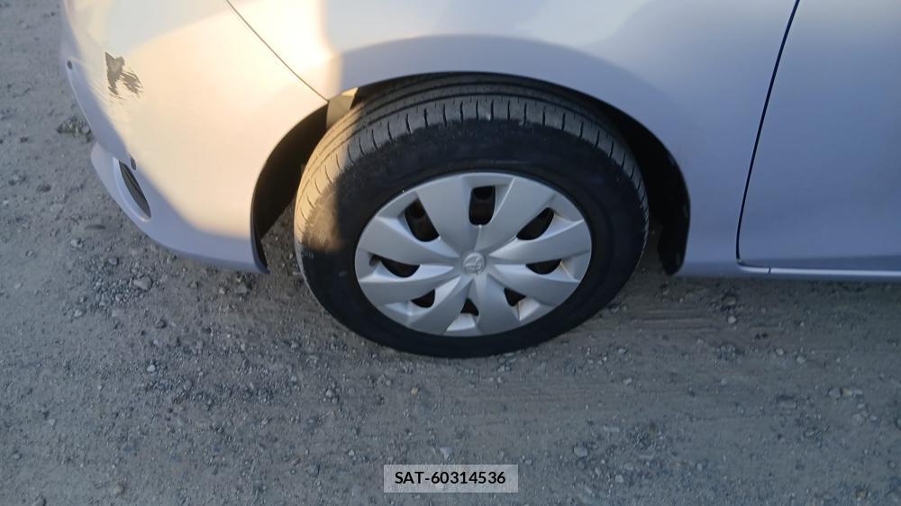 Toyota VITZ 2013-09 7610992-27
