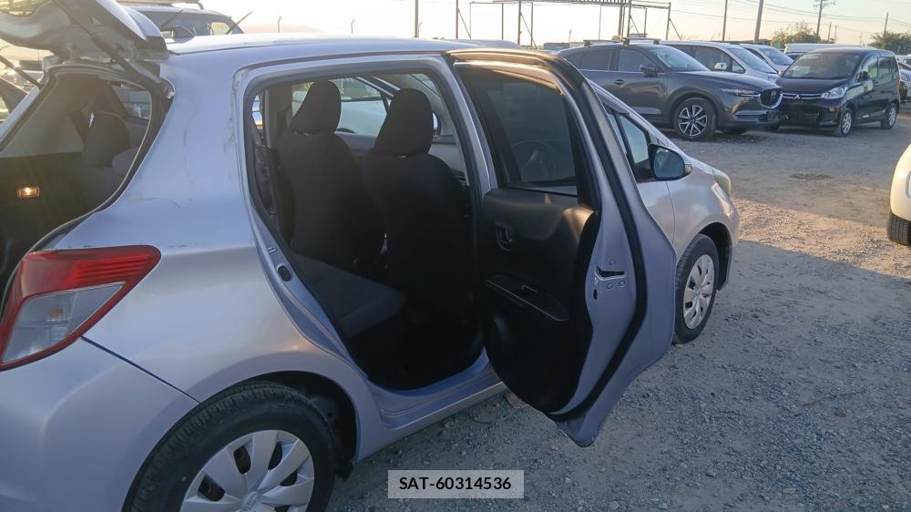 Toyota VITZ 2013-09 7610992-8