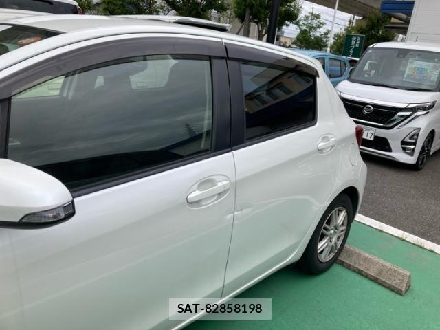 Toyota VITZ 2015-08 7981457-5