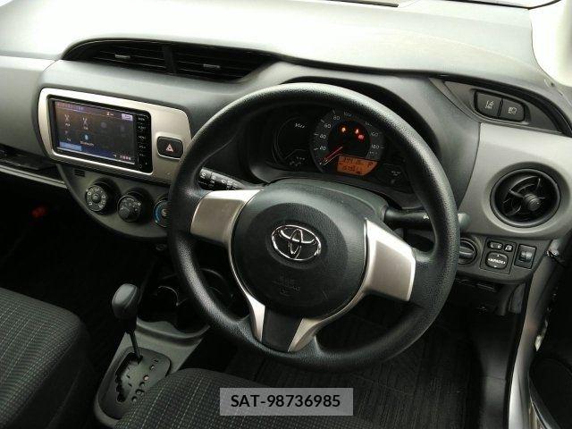 Toyota VITZ 2016-03 7981455-1