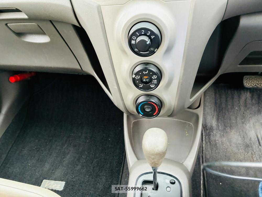 Toyota VITZ 2008-12 7914612-19