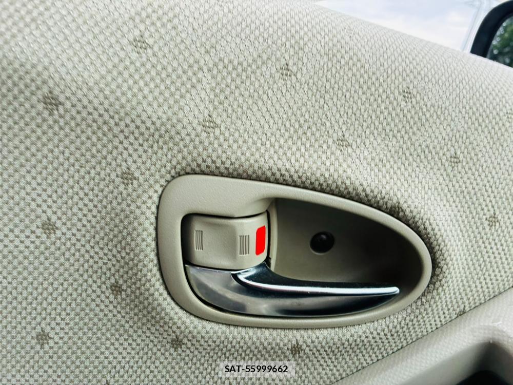 Toyota VITZ 2008-12 7914612-22