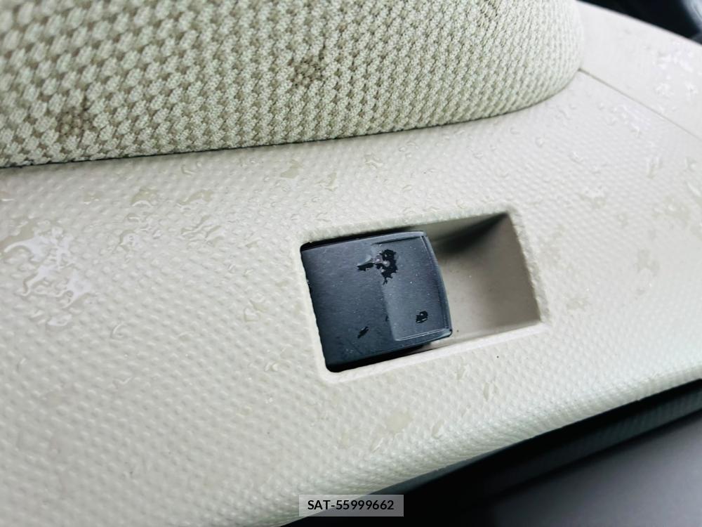 Toyota VITZ 2008-12 7914612-23
