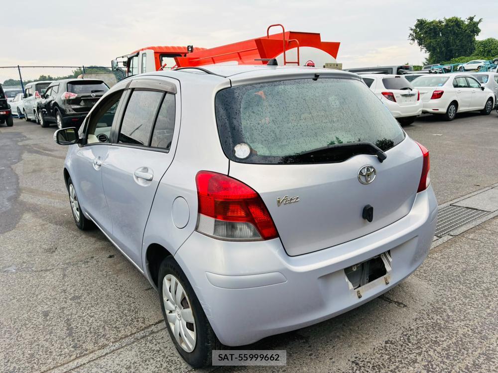 Toyota VITZ 2008-12 7914612-2