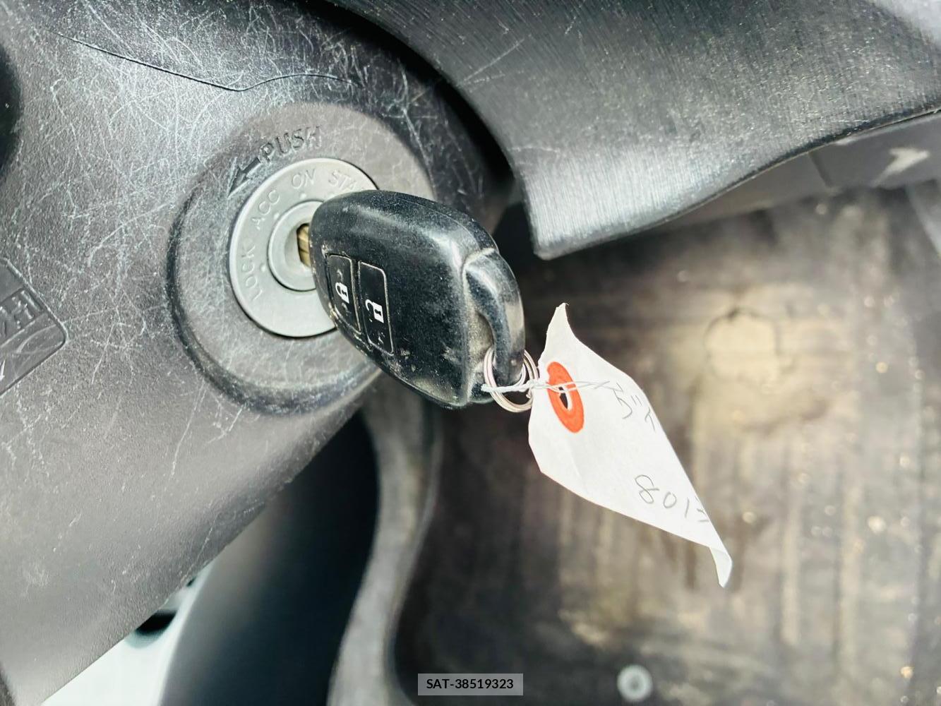 Toyota VITZ 2011-06 7749332-16
