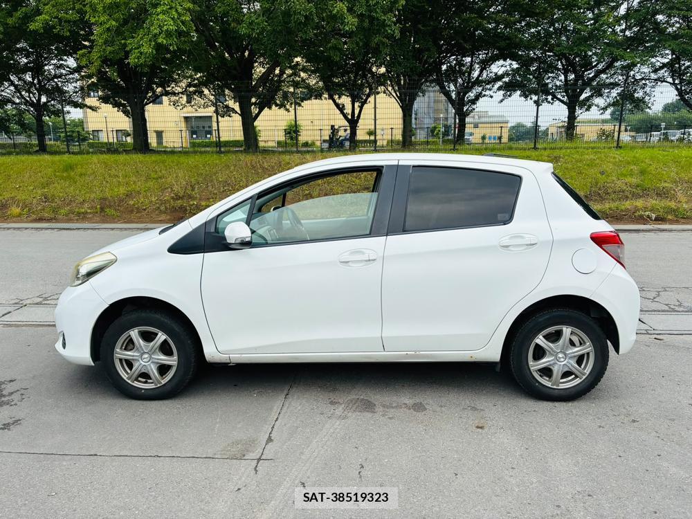 Toyota VITZ 2011-06 7749332-1