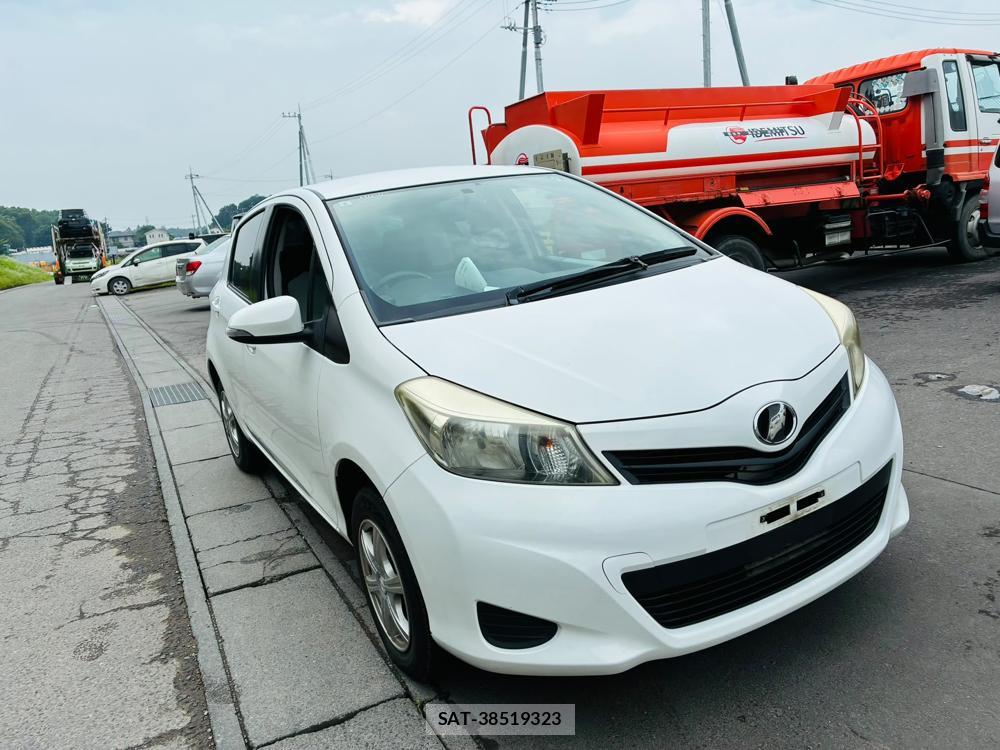 Toyota VITZ 2011-06 7749332-6