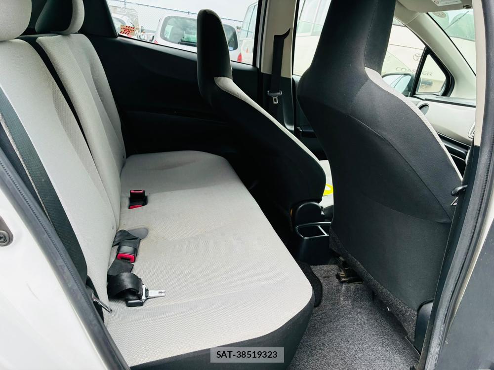 Toyota VITZ 2011-06 7749332-8