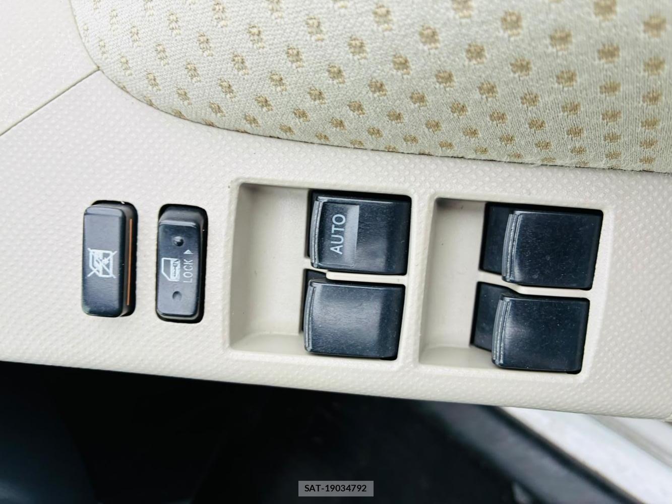 Toyota VITZ 2007-05 7933421-21