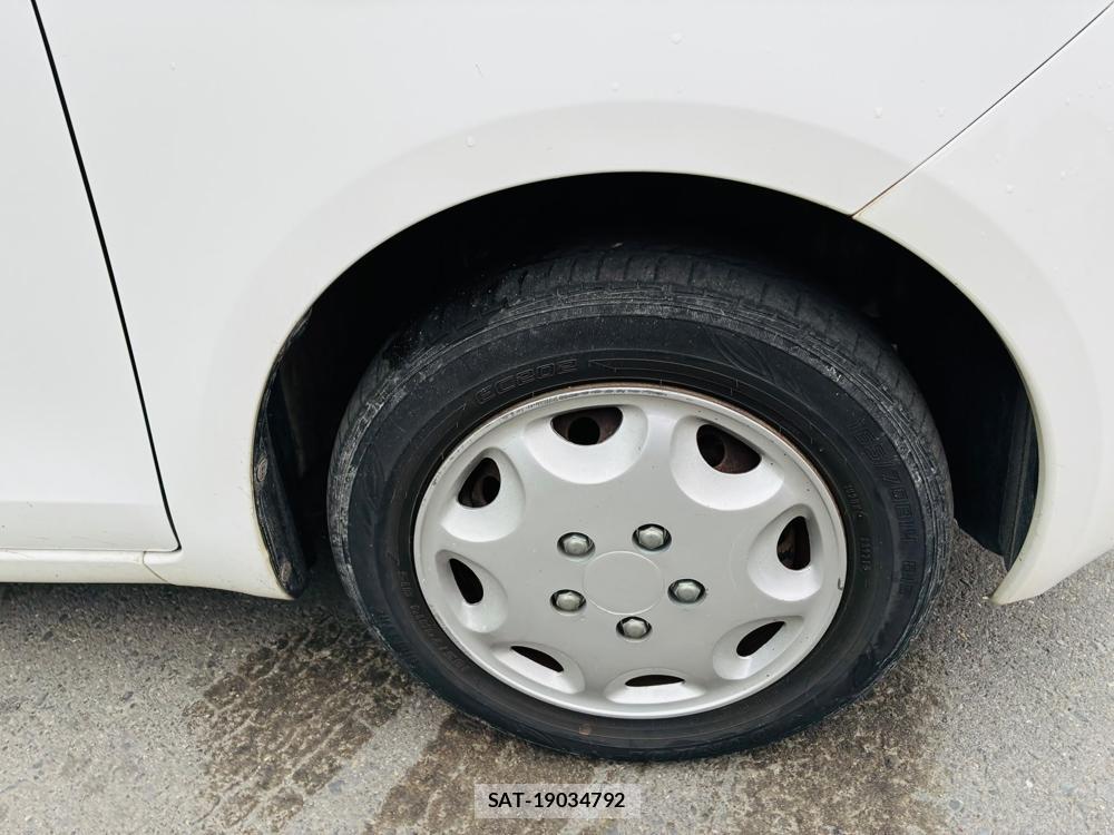 Toyota VITZ 2007-05 7933421-28
