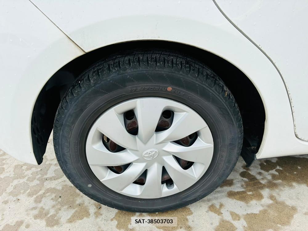 Toyota VITZ 2017-05 7939789-27