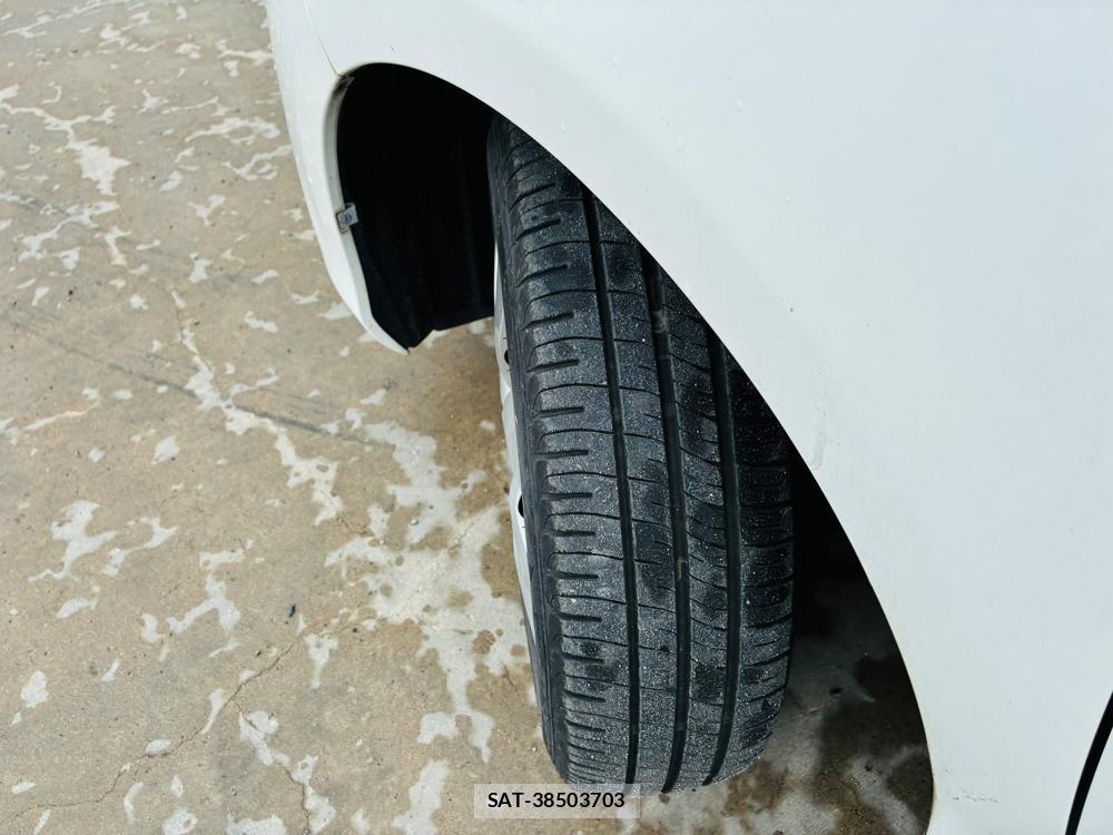 Toyota VITZ 2017-05 7939789-31