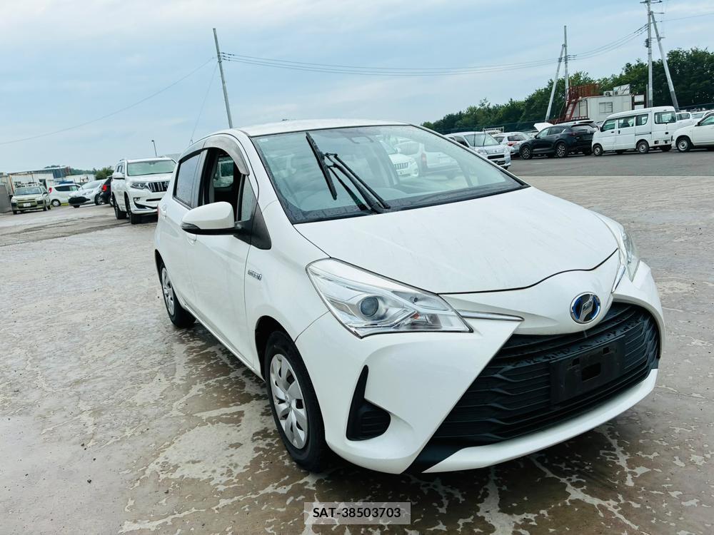 Toyota VITZ 2017-05 7939789-6