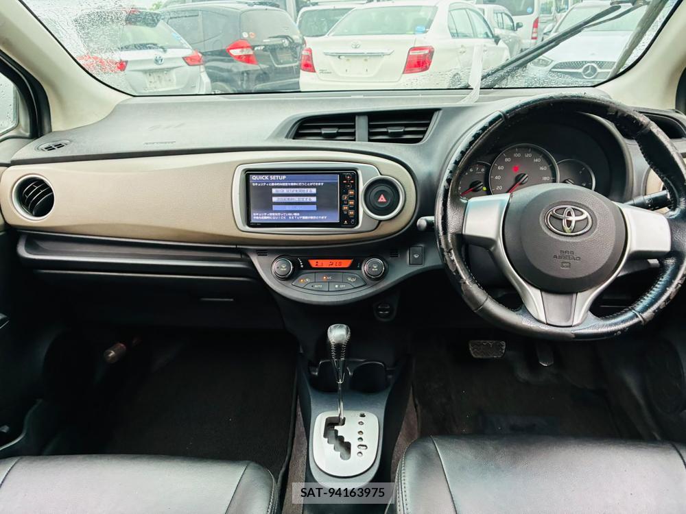 Toyota VITZ 2011-05 7749331-9