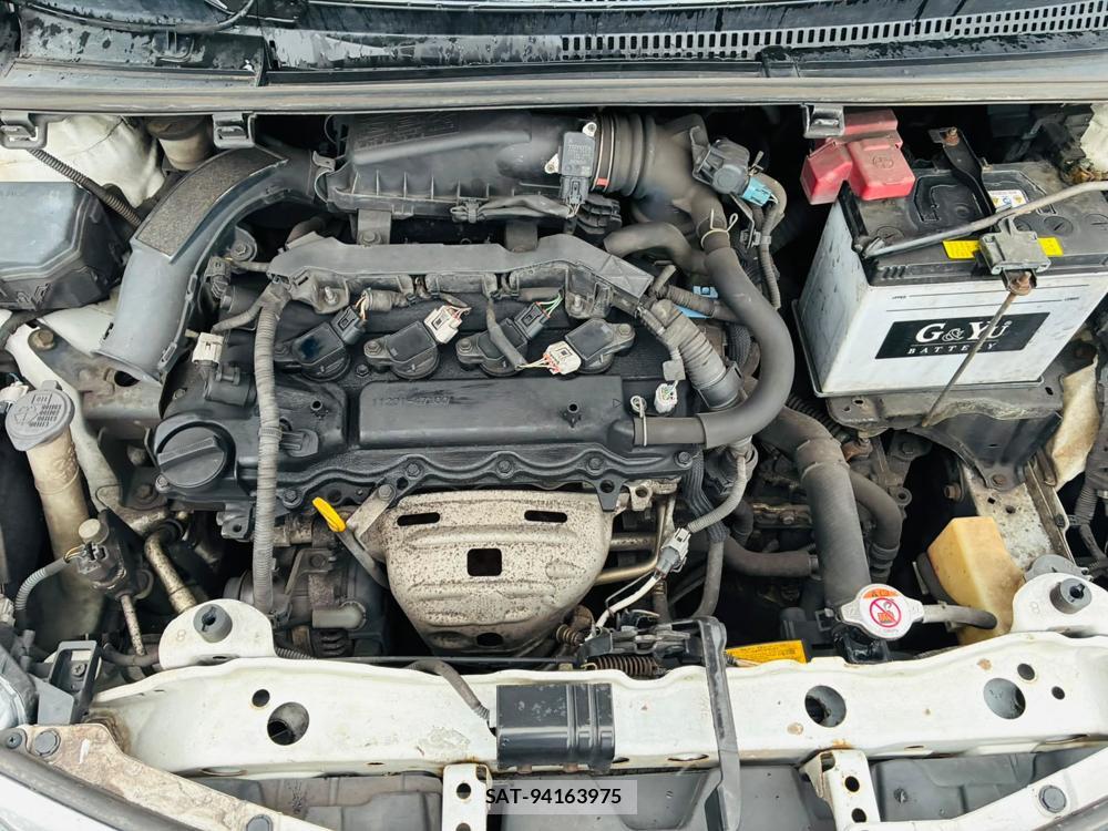 Toyota VITZ 2011-05 7749331-30