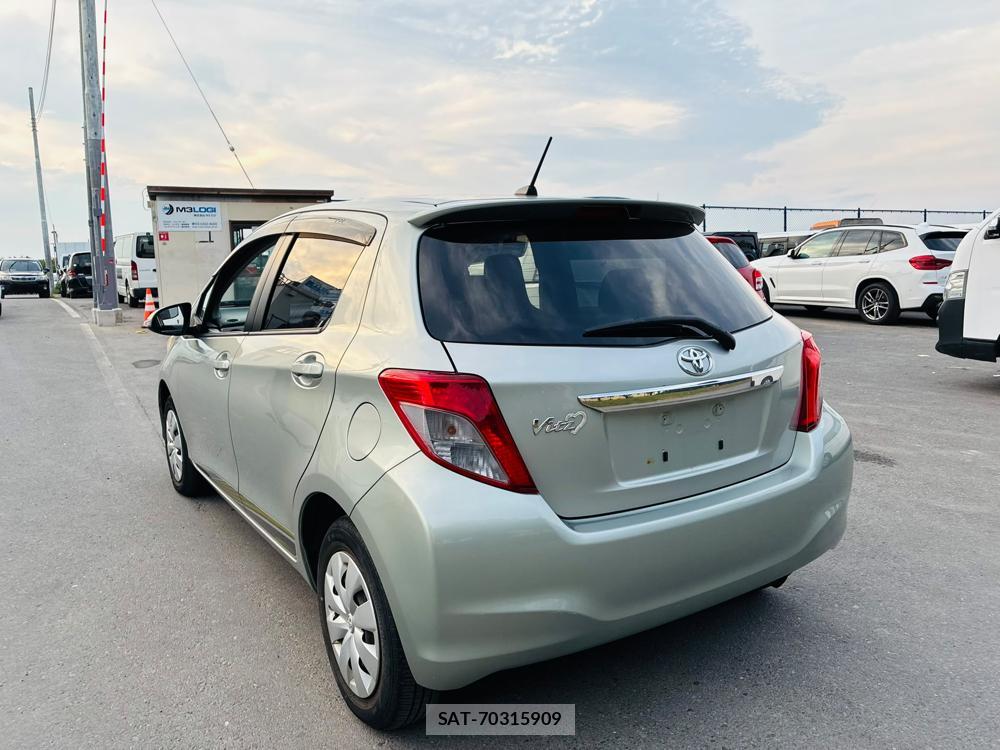 Toyota VITZ 2011-05 7780260-2