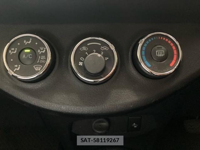 Toyota VITZ 2018-09 8039010-13