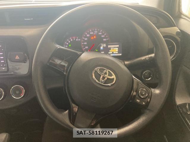 Toyota VITZ 2018-09 8039010-17