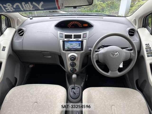 Toyota VITZ 2010-04 8039021-1