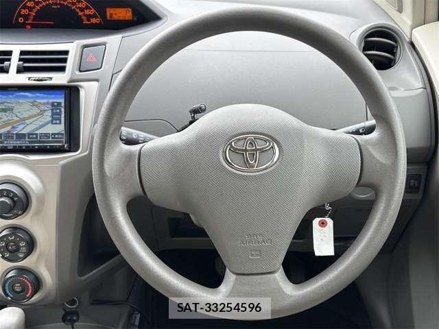 Toyota VITZ 2010-04 8039021-2