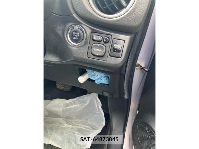 Toyota VITZ 2014-05 8039018-20