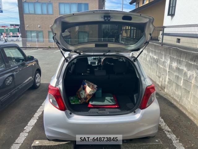 Toyota VITZ 2014-05 8039018-7