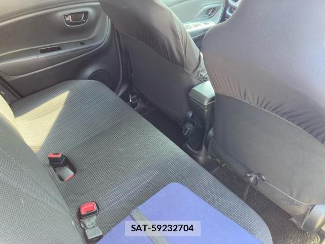 Toyota VITZ 2015-02 8039013-11