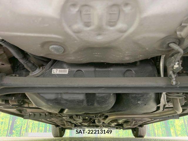 Toyota VITZ 2017-07 8039011-18