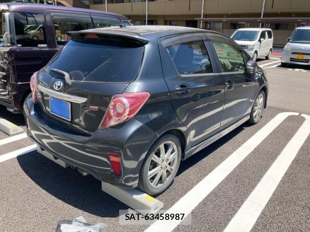 Toyota VITZ 2012-06 8039009-2