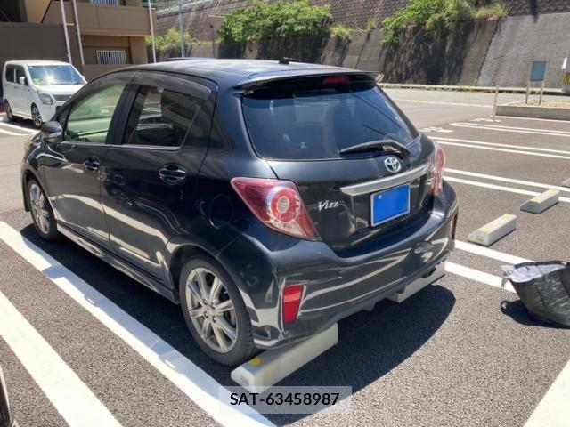Toyota VITZ 2012-06 8039009-3