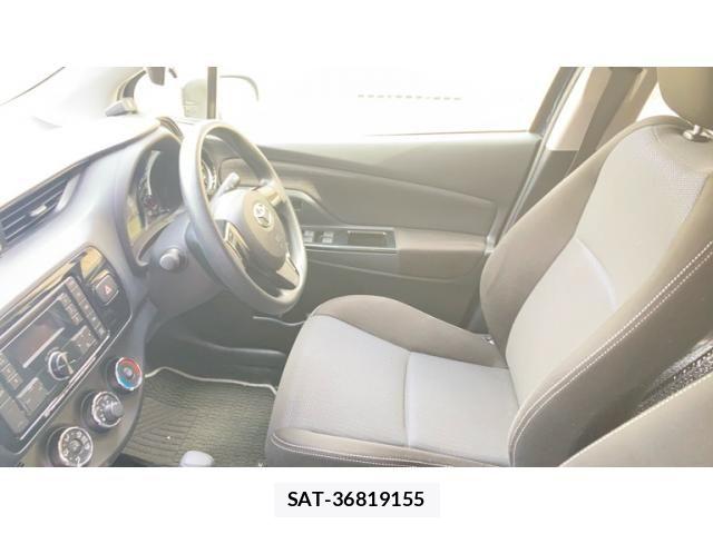 Toyota VITZ 2017-10 8039012-16