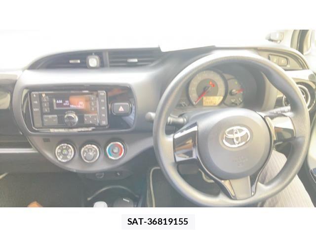 Toyota VITZ 2017-10 8039012-6