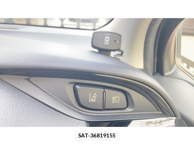 Toyota VITZ 2017-10 8039012-8